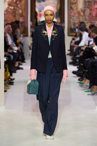 Look 38